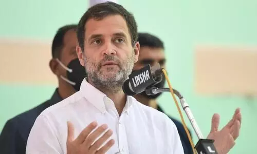 തമിഴ്​ ജനത സൂക്ഷിക്കണം, മുഖം മൂടിയണിഞ്ഞ ആർ.എസ്​.എസും ബി.ജെ.പിയുമാണ്​ എ.​െഎ.എ.ഡി.എം.കെ -രാഹുൽ ഗാന്ധി