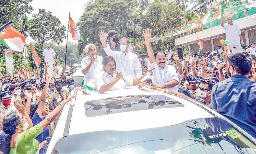 rahul gandhi with oommanchandy and Adv Prince lukose