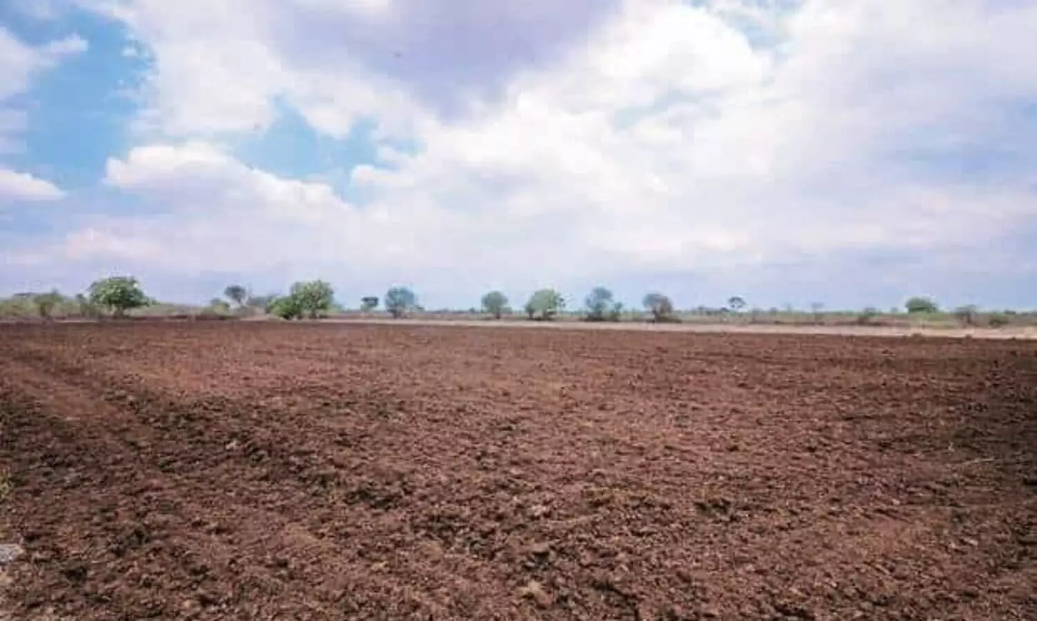 സംസ്ഥാനത്ത് 2735 ഏക്കർ ഭൂമി തരംമാറ്റി