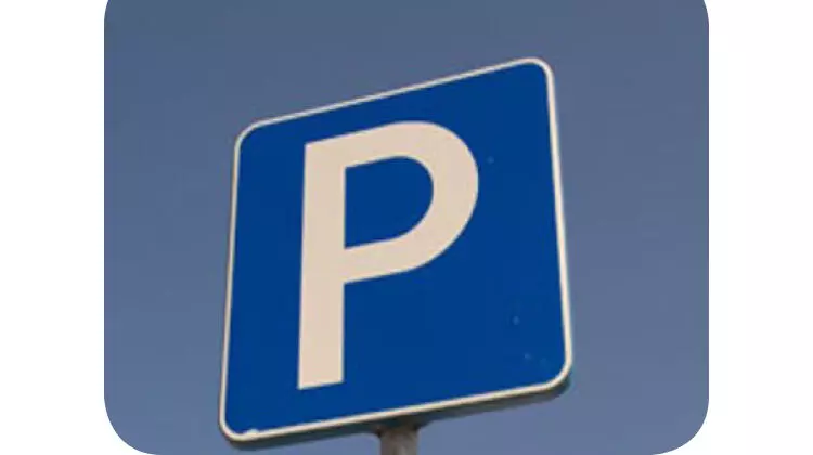 മൂന്ന് ദിവസം സൗജന്യ പാർക്കിങ് മൂന്ന് ദിവസം സൗജന്യ പാർക്കിങ്