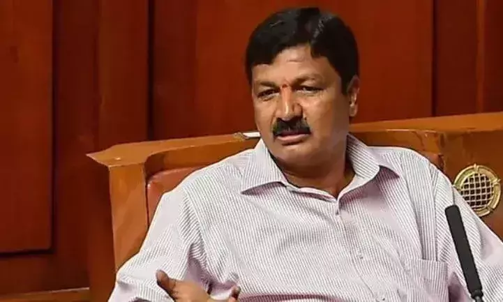 കർണാടക സി.ഡി വിവാദം: ​രമേഷ്​ ജാർകിഹോളിക്കെതിരെ പെൺകുട്ടി പരാതി നൽകി; കേസെടുത്തു