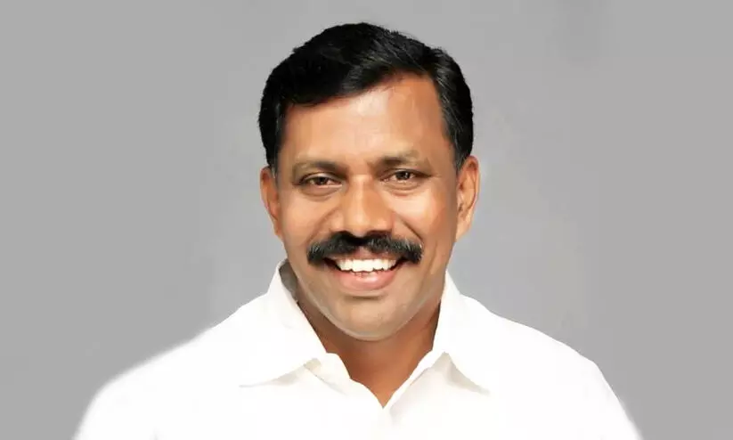 തൃശൂർ ഡി.സി.സി ജനറൽ സെക്രട്ടറി പി.കെ. ജോൺ സി.പി.ഐയിൽ