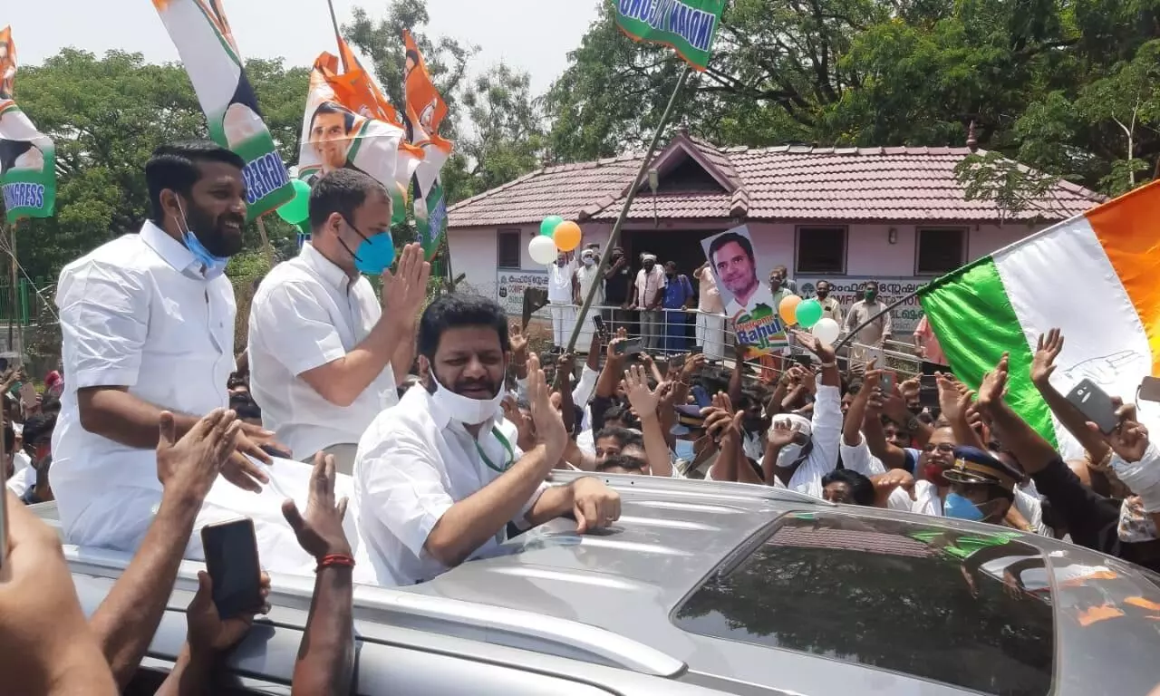 ജനങ്ങൾക്ക് പറയാനുള്ളത് കേൾക്കാൻ എൽ.ഡി.എഫ് സമയം കണ്ടെത്തണമെന്ന് രാഹുൽ ഗാന്ധി ജനങ്ങൾക്ക് പറയാനുള്ളത് കേൾക്കാൻ എൽ.ഡി.എഫ് സമയം കണ്ടെത്തണമെന്ന് രാഹുൽ ഗാന്ധി