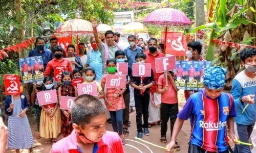 ത​ല​ശ്ശേ​രിയിൽ പ്രചാരണത്തിന്​ കൂടുതൽ ചൂട്​