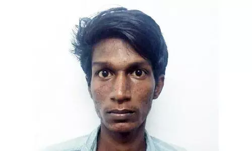 പ്രാ​യ​പൂ​ര്‍ത്തി​യാ​കാ​ത്ത പെ​ണ്‍കു​ട്ടി​യെ ക​ട​ത്തി​ക്കൊ​ണ്ടു​പോ​യ യു​വാ​വ് അ​റ​സ്​​റ്റി​ല്‍