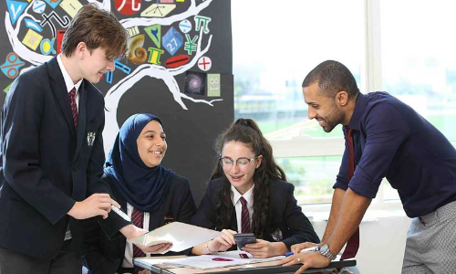 ഇ​നി സ​ന്തോ​ഷി​ക്കാ​നും പ​ഠി​ക്കാം