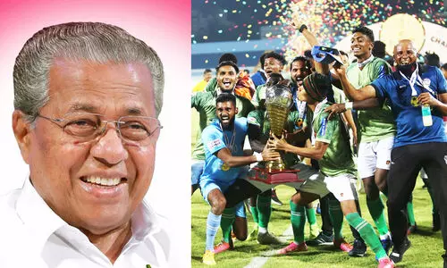 അഭിമാനിക്കാവുന്ന നേട്ടം; ഐ ലീഗ് കിരീടം നേടിയ ഗോകുലം കേരള ടീമിനെ മുഖ്യമന്ത്രി അഭിനന്ദിച്ചു
