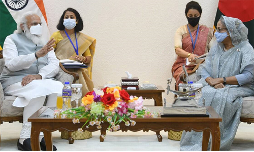 ഇന്ത്യയും ബംഗ്ലാദേശും അഞ്ച്​ ധാരണപത്രങ്ങളിൽ ഒപ്പിട്ടു; ജ​ൽ​പാ​യ്​​ഗു​രി​-ധാ​ക്ക ട്രെ​യി​ൻ സ​ർ​വി​സിന്​ തുടക്കം