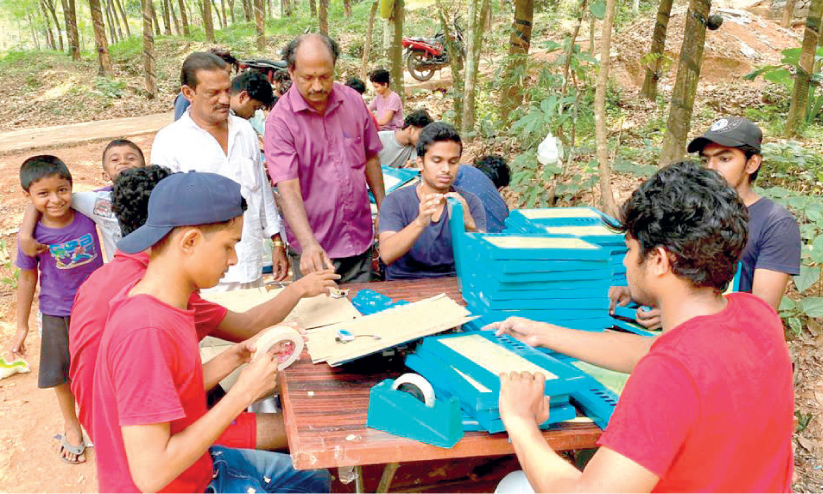 model votting machine model votting machine