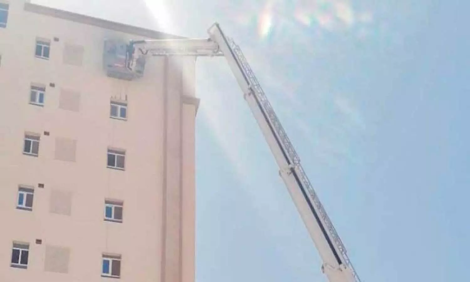 അപ്പാർട്​മെൻറിൽ തീപിടിത്തം: ഒരാൾ മരിച്ചു