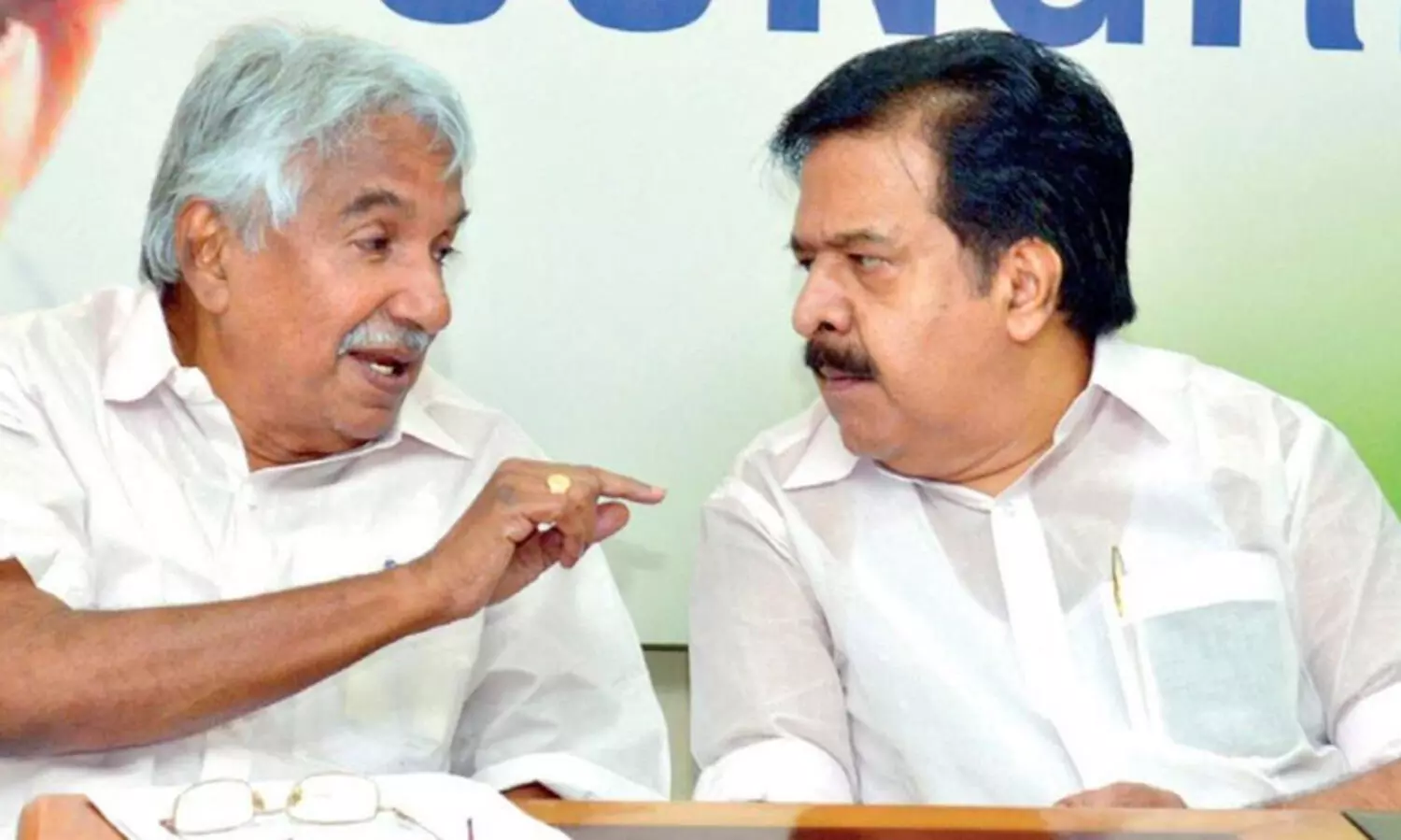 oommen chandy, chennithala