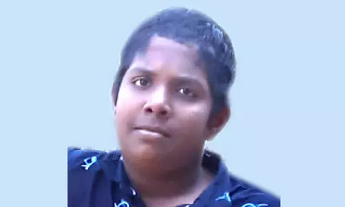 പ​തി​മൂ​ന്നു​കാ​ര​ൻ ഷോ​ക്കേ​റ്റ് മ​രി​ച്ചു