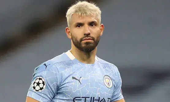 അ​ഗ്യൂ​റോ സി​റ്റി വി​ടു​ന്നു