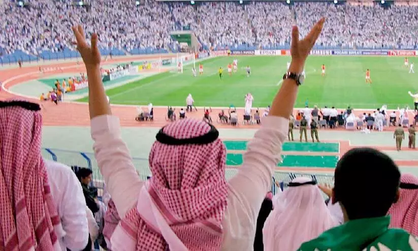 മേയ് 17 മുതൽ സ്റ്റേഡിയങ്ങളിൽ കളി കാണാൻ അനുമതി മേയ് 17 മുതൽ സ്റ്റേഡിയങ്ങളിൽ കളി കാണാൻ അനുമതി