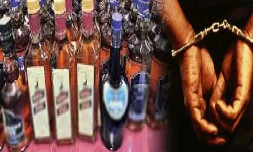 വീട്ടില്‍ സൂക്ഷിച്ച 11 ലിറ്റര്‍ വിദേശമദ്യം പിടികൂടി