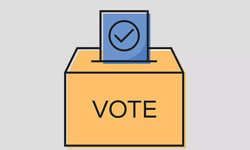 ആവേശം സമൂഹമാധ്യമങ്ങളിൽ മാത്രം : വോട്ടർപട്ടികയിൽ പേര് ചേർക്കാനില്ല ആവേശം സമൂഹമാധ്യമങ്ങളിൽ മാത്രം : വോട്ടർപട്ടികയിൽ പേര് ചേർക്കാനില്ല