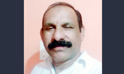 കാ​ൽ നൂ​റ്റാ​ണ്ട് പി​ന്നി​ട്ട പ്ര​വാ​സം മ​തി​യാ​ക്കി ക​മാ​ൽ ബാ​ബു മ​ട​ങ്ങു​ന്നു