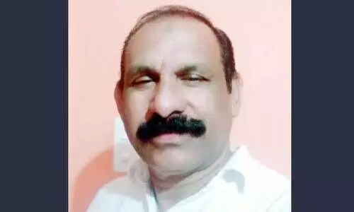 കാ​ൽ നൂ​റ്റാ​ണ്ട് പി​ന്നി​ട്ട പ്ര​വാ​സം മ​തി​യാ​ക്കി ക​മാ​ൽ ബാ​ബു മ​ട​ങ്ങു​ന്നു