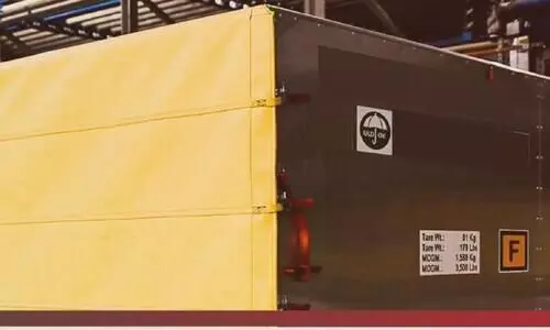 ആസ്​ട്രാ സെനക്ക വാക്​സി​െൻറ  കൂടുതൽ ഡോസ്​ ഒമാനിൽ എത്തി