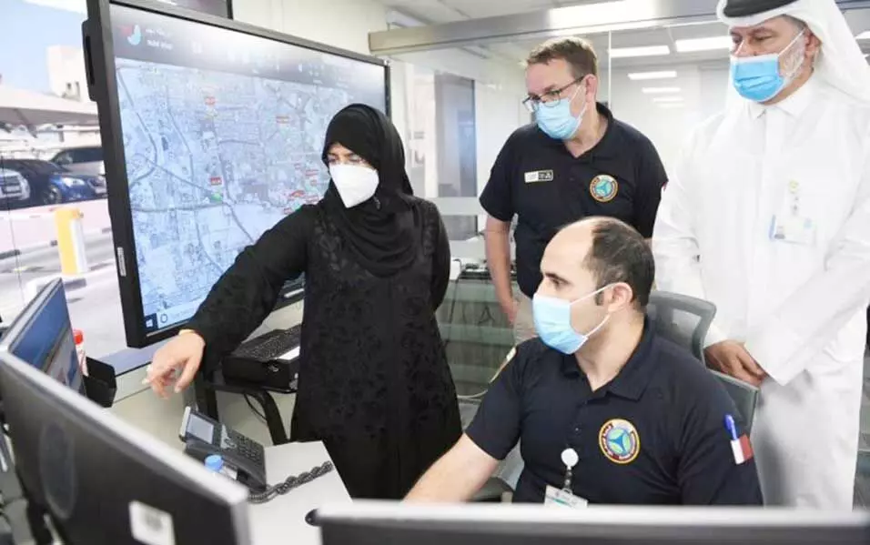 കോ​വി​ഡ്​: ഉ​ണ​ർ​ന്നി​രു​ന്ന്​ നാ​ഷ​ന​ൽ ക​മാ​ൻ​ഡ് സെൻറ​ർ  ആ​രോ​ഗ്യ മ​ന്ത്രി കേ​ന്ദ്രം സ​ന്ദ​ർ​ശി​ച്ചു