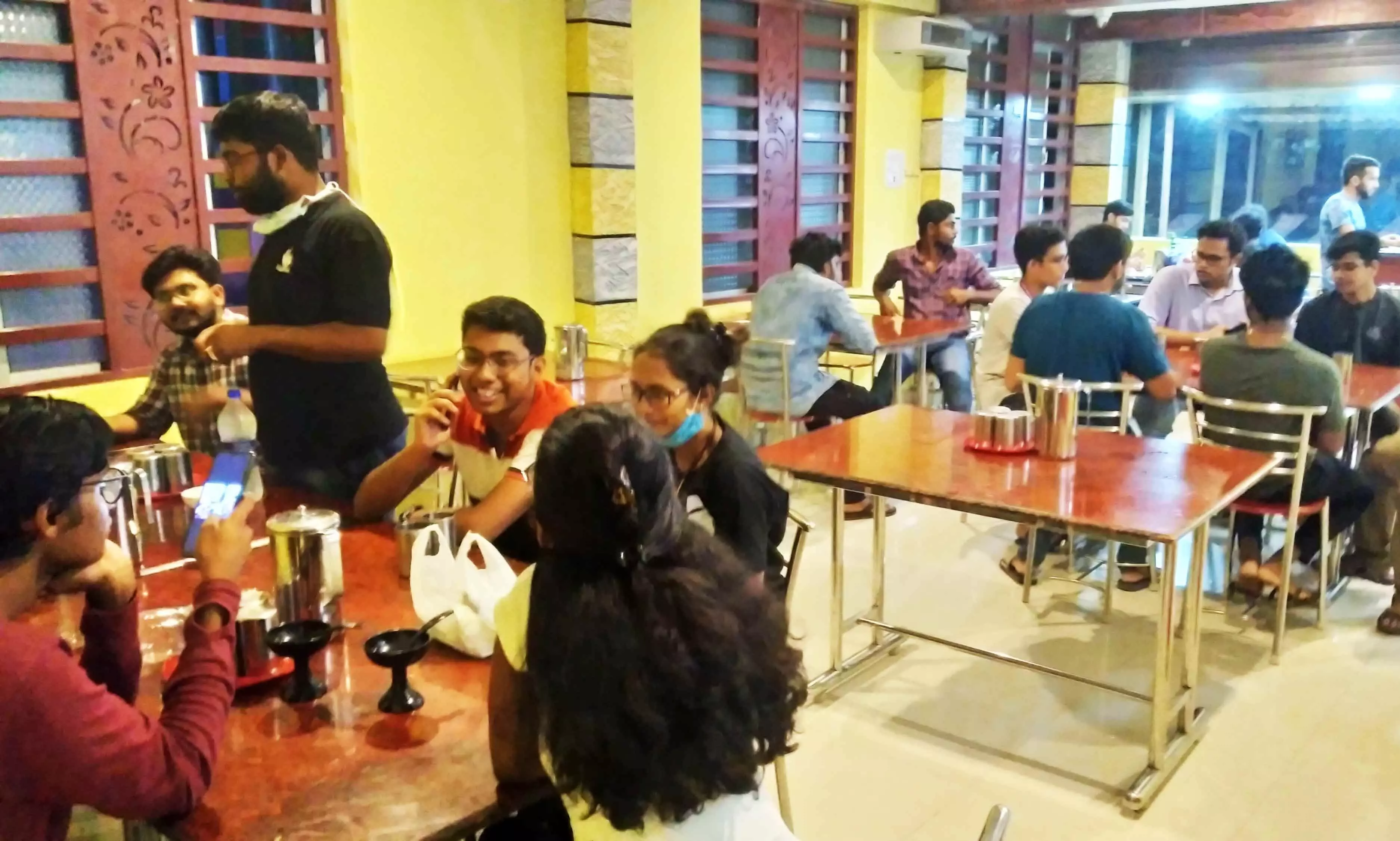 Day To Day Restaurant