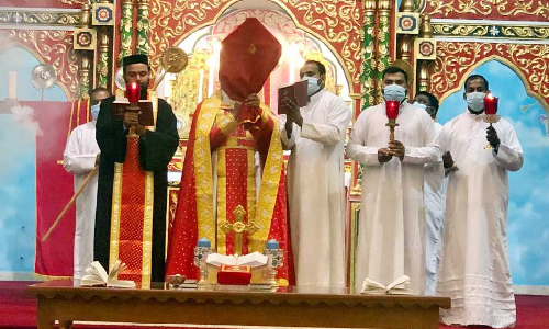 ഉപവാസത്തിന്​ പരിസമാപ്​തി; ഇന്ന്​ ഈസ്​റ്റർ