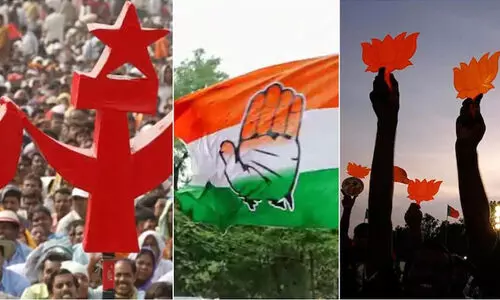 കാസർകോടിനെ ആവേശത്തിലാഴ്ത്തി റോഡ് ഷോകൾ