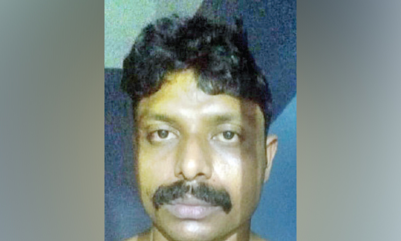 പൊലീസുകാര​െൻറ മുഖത്ത് കുരുമുളക് പൊടി സ്പ്രേ ചെയ്ത്  രക്ഷപ്പെട്ട പ്രതി അറസ്​റ്റിൽ