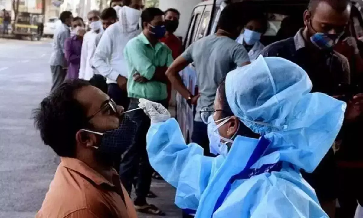 രാജ്യത്ത്​ കോവിഡ്​ പിടിവിടുന്നു; അടുത്ത നാലാഴ്ച അതിനിർണായകമെന്ന്​ കേന്ദ്രം