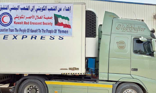 യ​മ​നി​ലേ​ക്ക്​ മൂ​ന്നു​ ട്ര​ക്ക്​ ഇൗ​ത്ത​പ്പ​ഴം അ​യ​ച്ച്​ കു​വൈ​ത്ത്​ ​റെ​ഡ്​ ക്രെ​സ​ൻ​റ്​