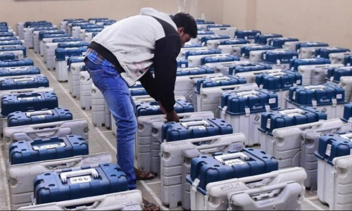 തൃണമൂൽ നേതാവി​െൻറ വീട്ടിൽനിന്ന്​ ഇ.വി.എമ്മും വിവി പാറ്റും കണ്ടെടുത്തു