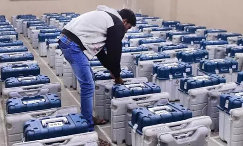 തൃണമൂൽ നേതാവി​െൻറ വീട്ടിൽനിന്ന്​ ഇ.വി.എമ്മും വിവി പാറ്റും കണ്ടെടുത്തു