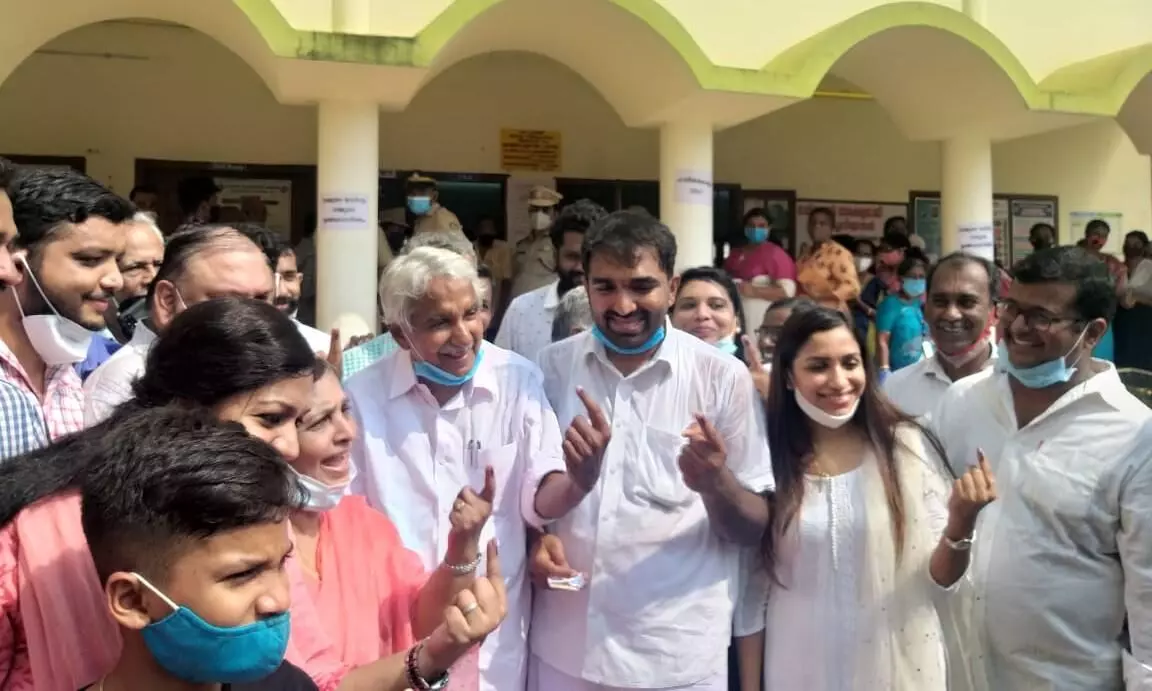 അയ്യപ്പനെ കുറിച്ച് പിണറായി പറഞ്ഞാൽ ആര് വിശ്വസിക്കാൻ; നിലപാട് മാറ്റം പരാജയഭീതി മൂലം -ഉമ്മൻ ചാണ്ടി അയ്യപ്പനെ കുറിച്ച് പിണറായി പറഞ്ഞാൽ ആര് വിശ്വസിക്കാൻ; നിലപാട് മാറ്റം പരാജയഭീതി മൂലം -ഉമ്മൻ ചാണ്ടി