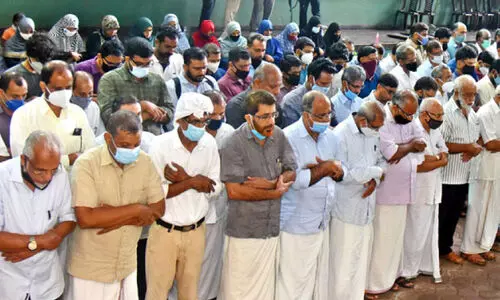 അ​നു​പ​മ വ്യ​ക്​​തി​ത്വ​ത്തിന്​​ അനുശോചനപ്രവാഹം