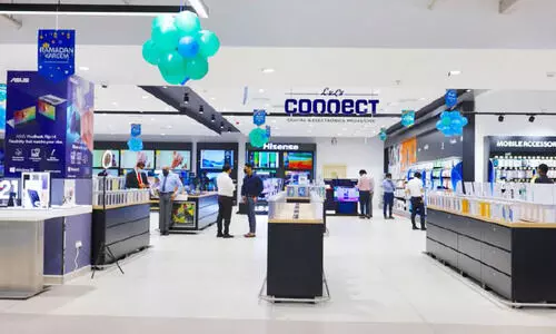 ദാ​ന മാ​ൾ ലു​ലു ഹൈ​പ്പ​ർ​മാ​ർ​ക്ക​റ്റി​​ൽ ന​വീ​ക​രി​ച്ച ഇ​ല​ക്​​ട്രോ​ണി​ക്​​സ്​ വി​ഭാ​ഗം തു​റ​ന്നു