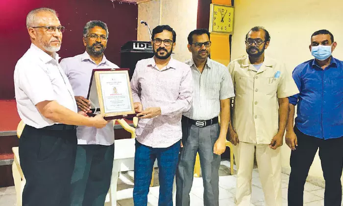 ഹി​ദാ​യ​ത്തു​ല്ല​ക്ക്​ കെ.​െ​എ.​ജി യാ​ത്ര​യ​യ​പ്പ് ന​ൽ​കി