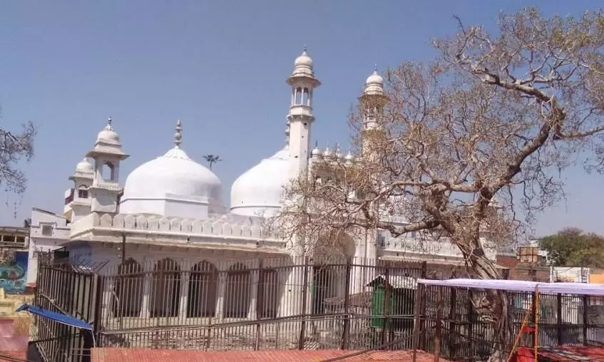 വാരാണസിയിലെ ഗ്യാൻവാപി മസ്​ജിദിന്​ താഴെ ക്ഷേത്രമുണ്ടായിരുന്നോയെന്ന്​ പരിശോധിക്കാൻ കോടതി ഉത്തരവ്​