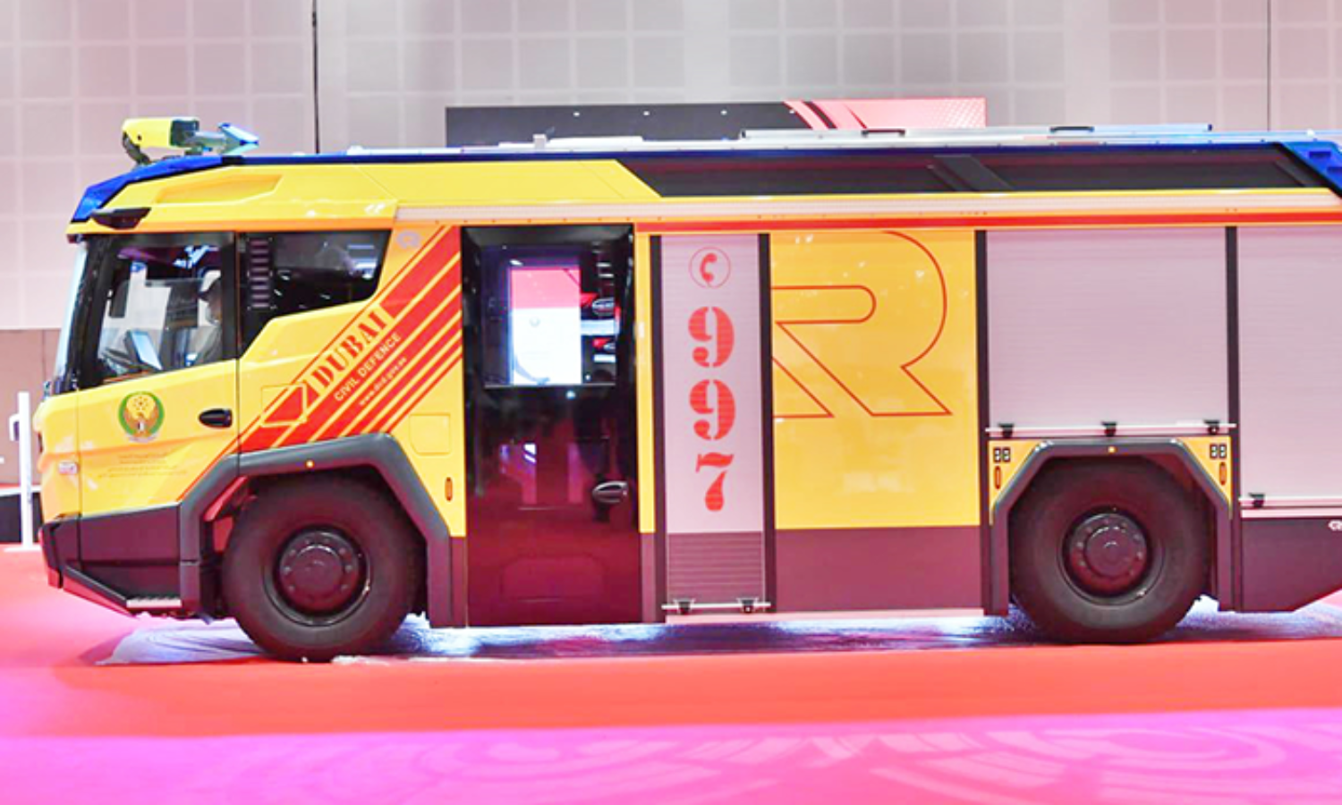 ദു​ബൈ സി​വി​ൽ ഡി​ഫ​ൻ​സി​ന്​ ഇ​നി ഇ​ല​ക്​​ട്രി​ക്​ ഫ​യ​ർ എ​ൻ​ജി​നും