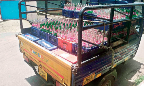 ചൂ​ട്​: ശീ​ത​ള​പാ​നീ​യ വി​പ​ണി​യി​ൽ ഉ​ണ​ർ​വ്