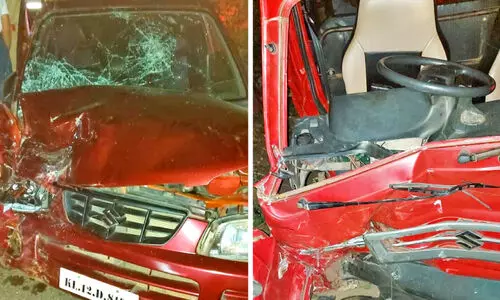 കൊ​ള​ഗ​പ്പാ​റ​യി​ൽ കാ​റും ഒ​മ്നി​വാ​നും കൂ​ട്ടി​യി​ടി​ച്ച് ഒ​മ്പ​തു പേ​ർ​ക്ക് പ​രി​ക്ക്