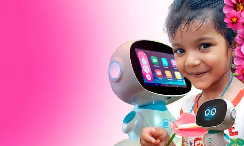 കൂട്ടും കരുതലുമായി കുട്ടികൾക്കൊരു കുഞ്ഞപ്പൻ