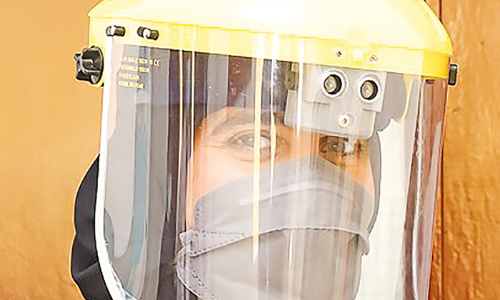 ദൂ​രെ​നി​ന്നാ​ൽ പ​നി​യ​റി​യാം; ഇ​ത്​ സ്​​മാ​ർ​ട്ട്​​ ഷീ​ൽ​ഡ്​