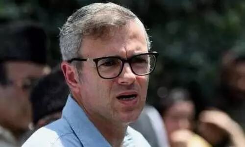 അങ്ങേയറ്റം അസ്വസ്ഥനായിരുന്നു, ഏറെനാൾ വിലപിച്ചിരിക്കാനാവില്ലല്ലോ 370ാം വ​കു​പ്പ്​ റ​ദ്ദാ​ക്കി​യ​തി​െ​ന്‍റ ര​ണ്ടാം വാ​ർ​ഷി​ക​ത്തി​ൽ അ​ന്ന​ത്തെ അ​വ​സ്​​ഥ വി​വ​രി​ച്ച്​​ ഉ​മ​ർ അ​ബ്​​ദു​ല്ല