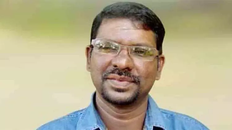 മു​രു​ക​ൻ കാ​ട്ടാ​ക്ക​ട​ക്ക് ഭീ​ഷ​ണി; ശ​ക്തി തി​യ​റ്റേ​ഴ്‌​സ് അ​പ​ല​പി​ച്ചു