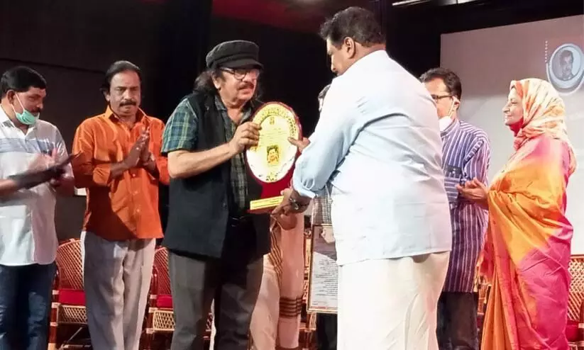 premnazir award to pt sureshbabu