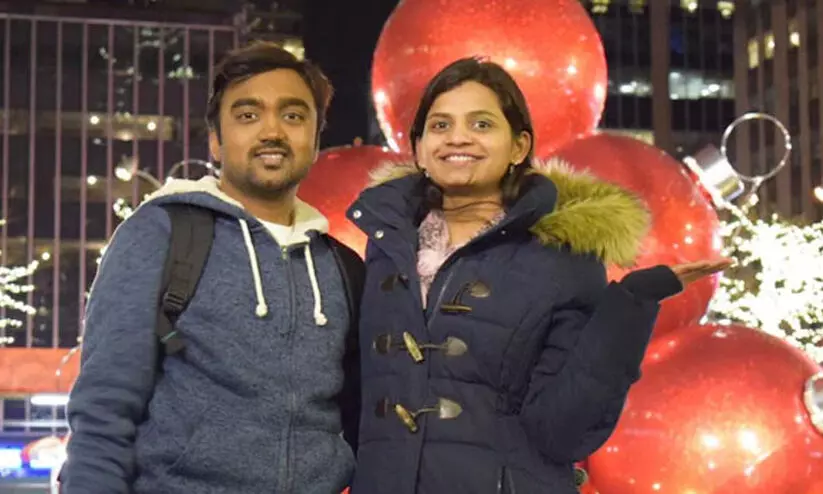 ഇന്ത്യൻ ദമ്പതികൾ യു.എസിൽ കൊല്ലപ്പെട്ട നിലയിൽ; ബാൽക്കണിയിൽ കരച്ചിലോടെ നാലുവയസുകാരി മകൾ