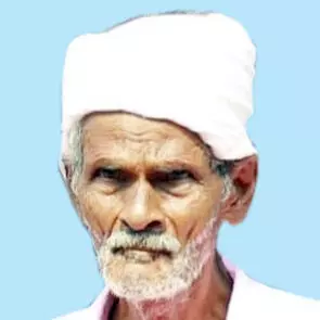 മീ​ൻ​പി​ടി​ക്കു​ന്ന​തി​നി​ടെ കു​ഴ​ഞ്ഞു​വീ​ണ് മ​രി​ച്ചു