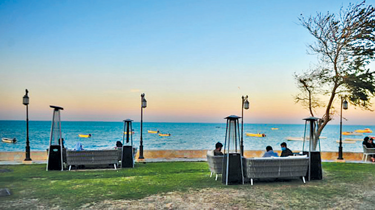 പൊലീസ് സ്റ്റേഷൻ ചായക്കട ആയ കഥ പൊലീസ് സ്റ്റേഷൻ ചായക്കട ആയ കഥ