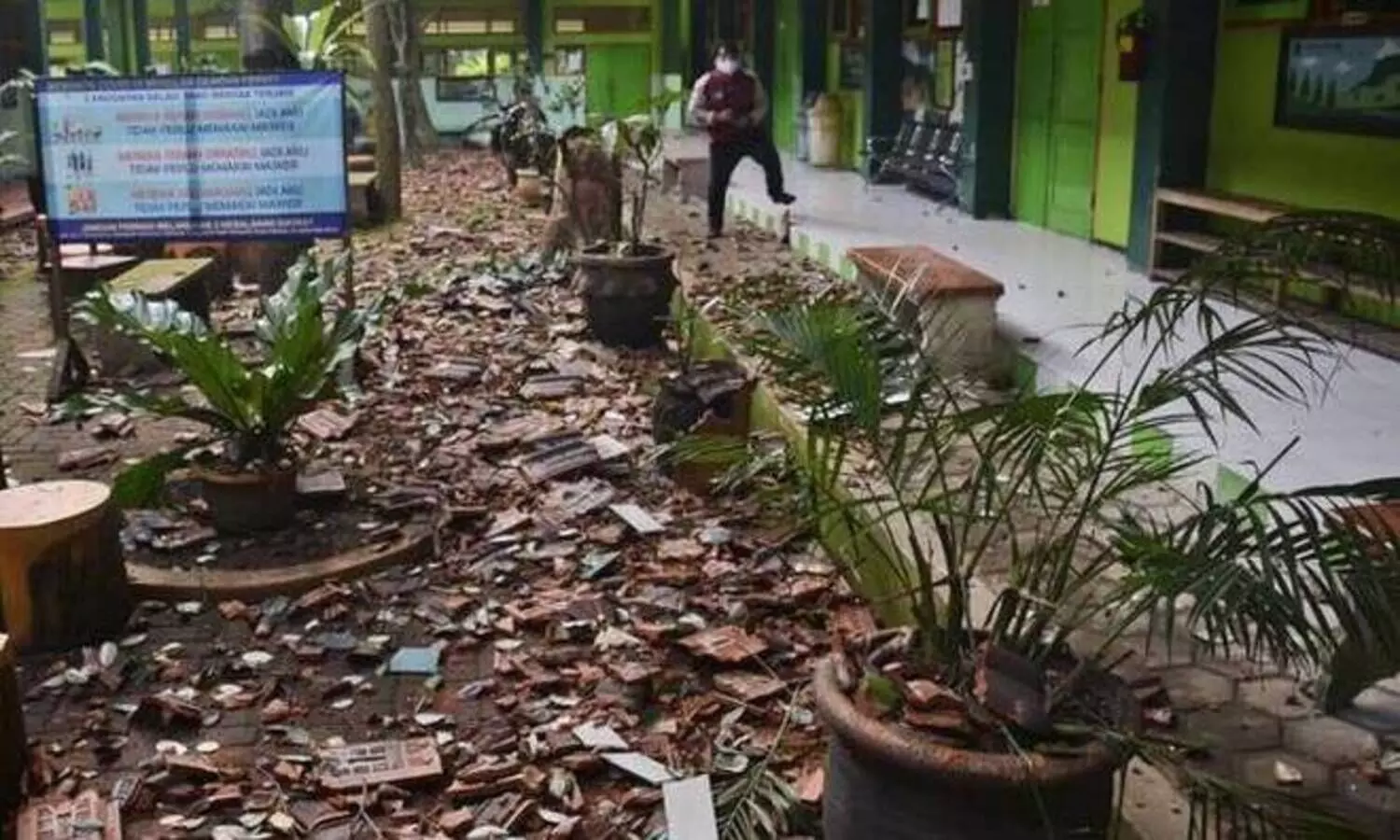 ഇന്തോനേഷ്യയിൽ ഭൂചലനത്തിൽ എട്ടു​ മരണം