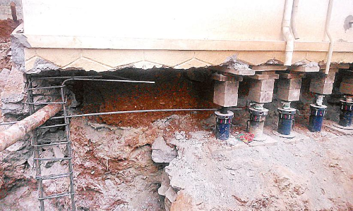 യന്ത്രസഹായത്തോടെ വീട് ഉയർത്തൽ;പെർമിറ്റ് അനിവാര്യമെന്ന് ഹൈകോടതി